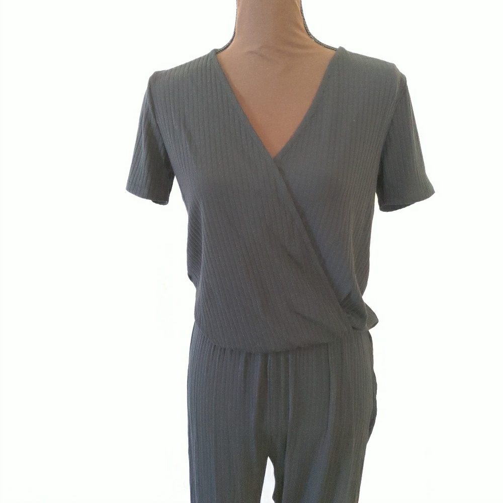 Zara Trafaluc Black Jumpsuit - Picture 2 of 7